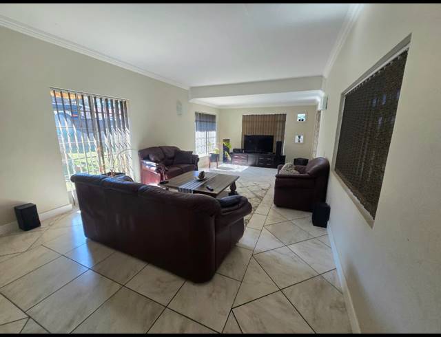 4 BEDROOM HOUSE FOR SALE IN KOOKRUS